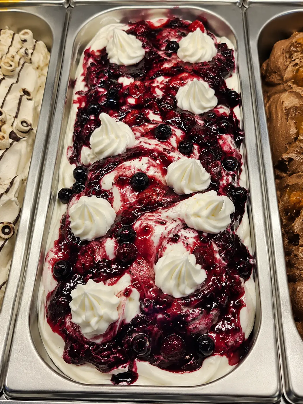 Gelato de mascarpone y berries Roccia